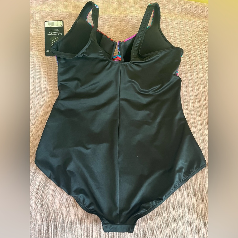 Miraclesuit Women's Vibrant Striped One Piece 24W - Picture 2 of 10